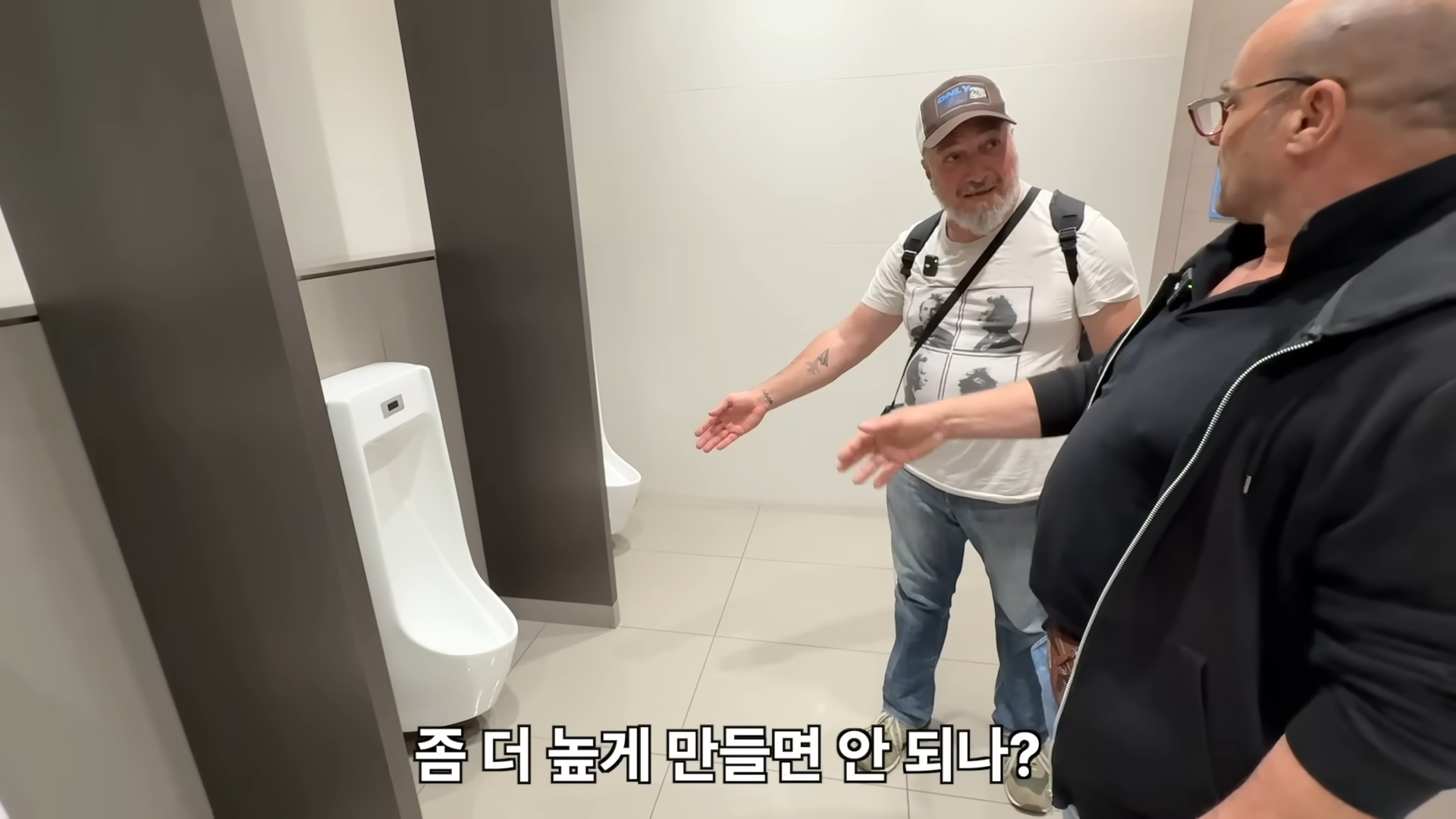 한국 지하철을 처음 타본 이탈리아 아저씨가 두눈을 의심한 이유! 그리고 장인어른의 끝없는 한국자랑 ㅎㅎ 1-33 screenshot.png