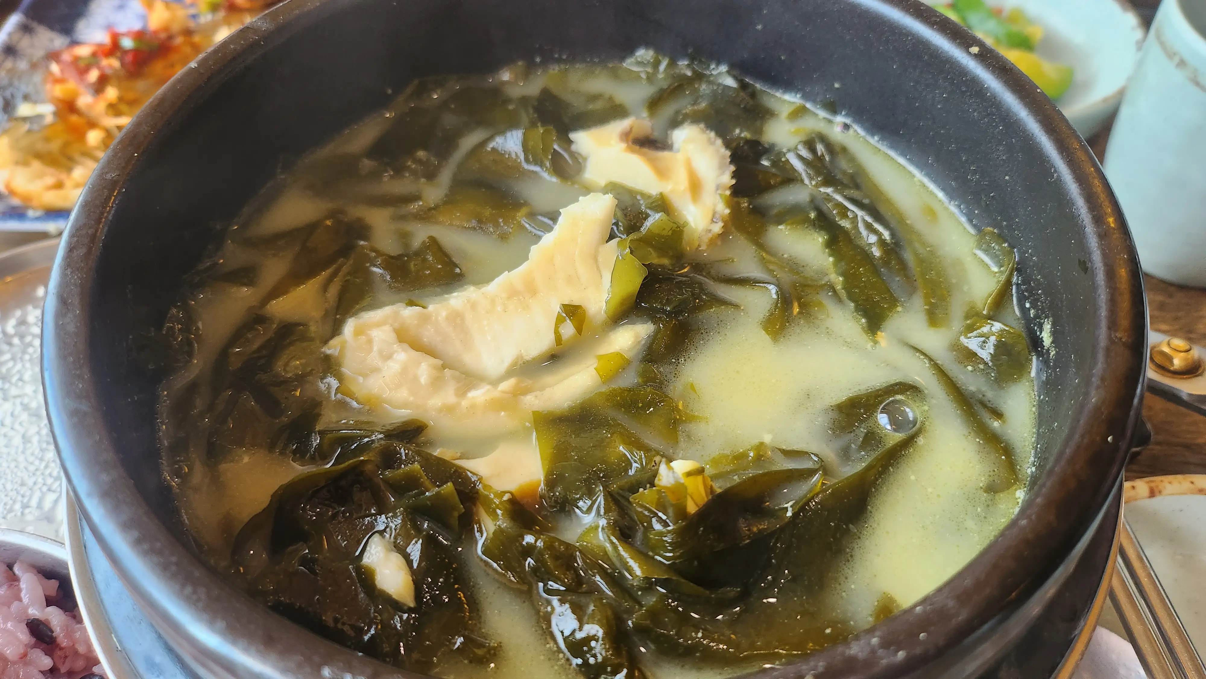 [부산] 국보미역 본점 온몸에 열기가 전해지는 그 느낌
